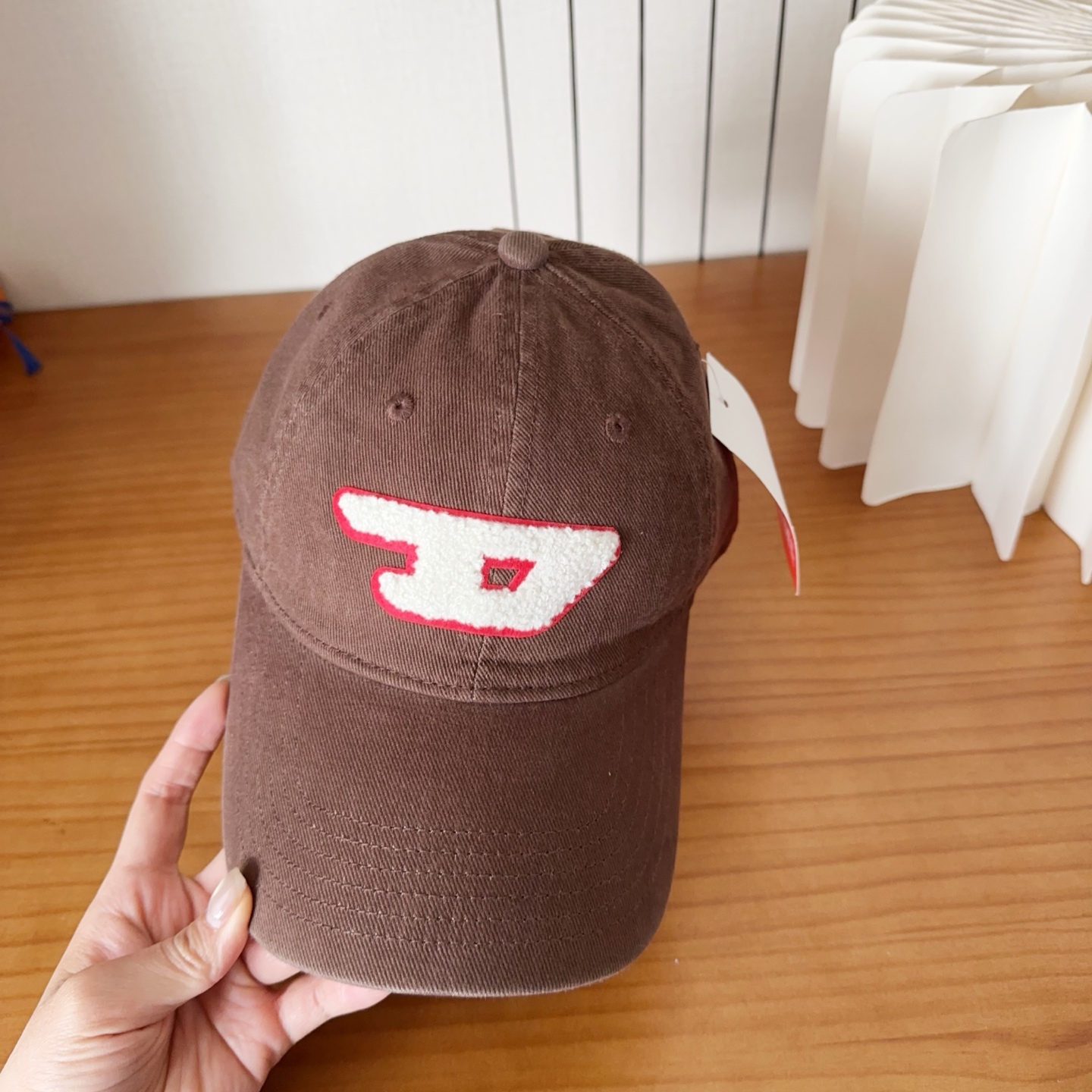 Diesel 迪赛 棒球帽🧢 。棒球帽🧢，出街必备超好搭配，高品质 内标齐全，赶紧入手！