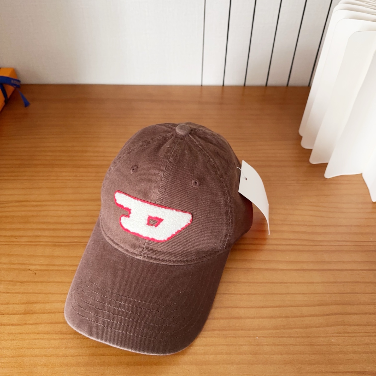 Diesel 迪赛 棒球帽🧢 。棒球帽🧢，出街必备超好搭配，高品质 内标齐全，赶紧入手！
