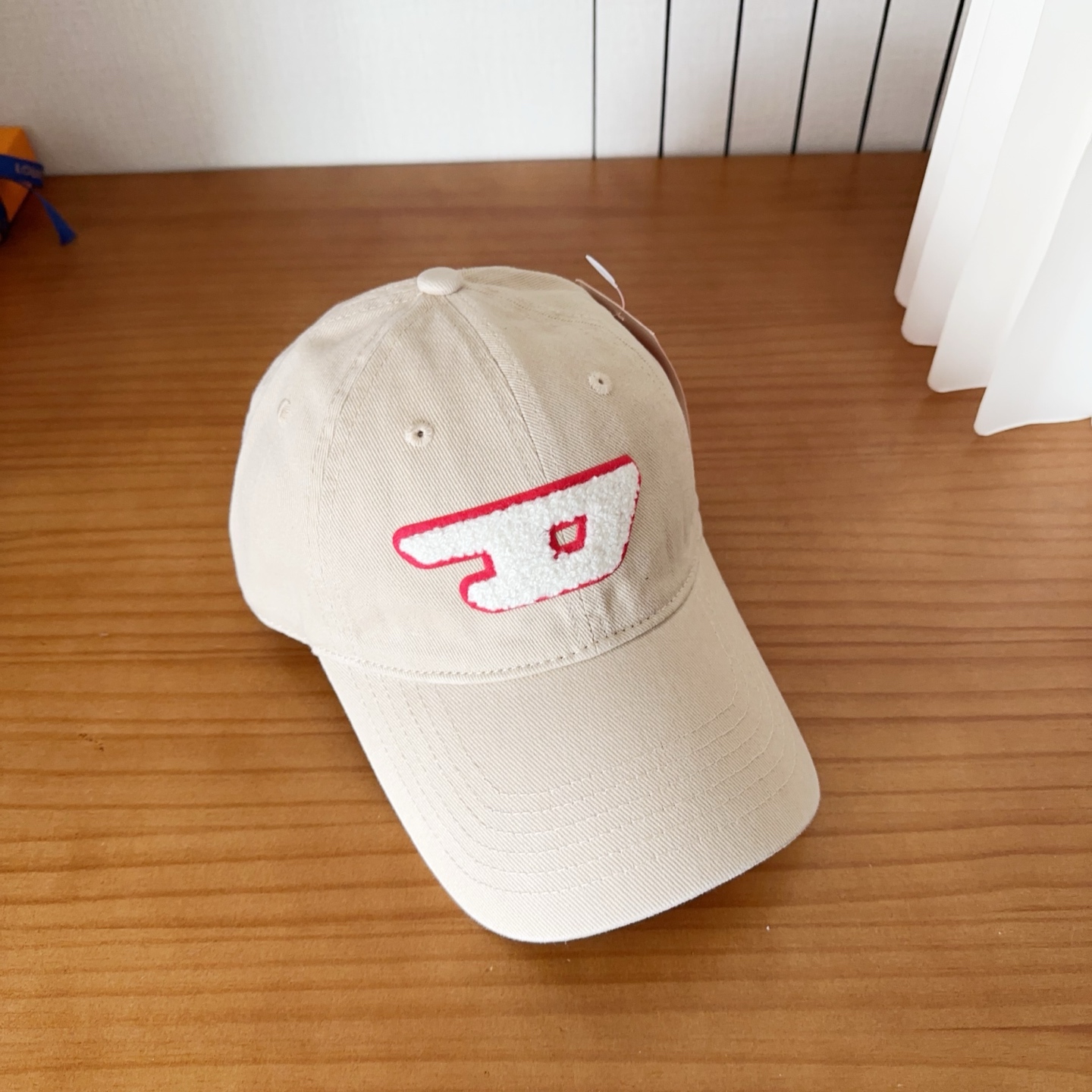 Diesel 迪赛 棒球帽🧢 。棒球帽🧢，出街必备超好搭配，高品质 内标齐全，赶紧入手！