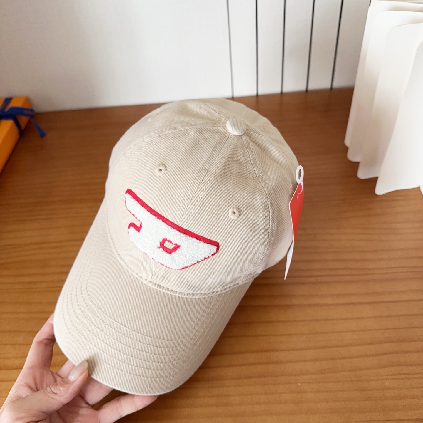 Diesel 迪赛 棒球帽🧢 。棒球帽🧢，出街必备超好搭配，高品质 内标齐全，赶紧入手！