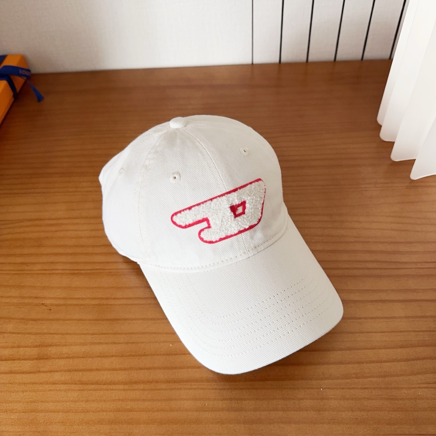 Diesel 迪赛 棒球帽🧢 。棒球帽🧢，出街必备超好搭配，高品质 内标齐全，赶紧入手！