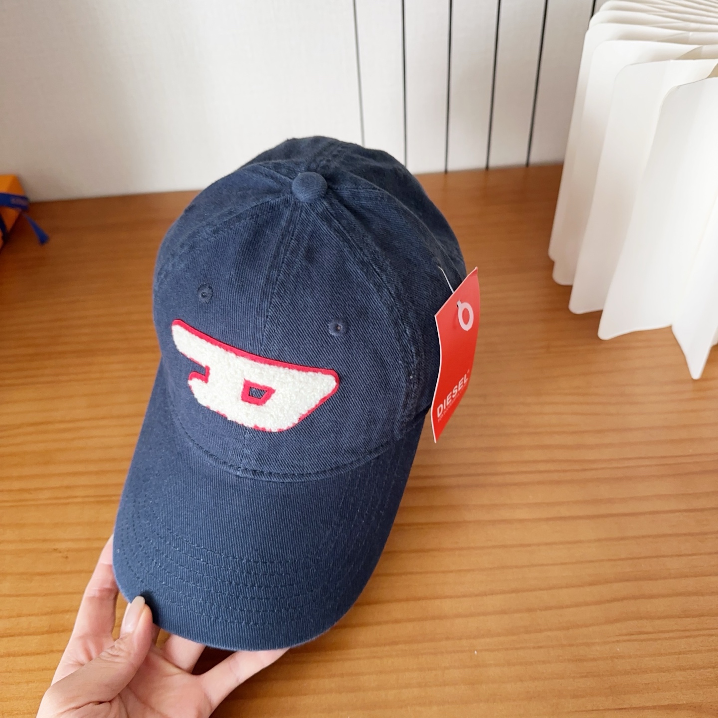 Diesel 迪赛 棒球帽🧢 。棒球帽🧢，出街必备超好搭配，高品质 内标齐全，赶紧入手！