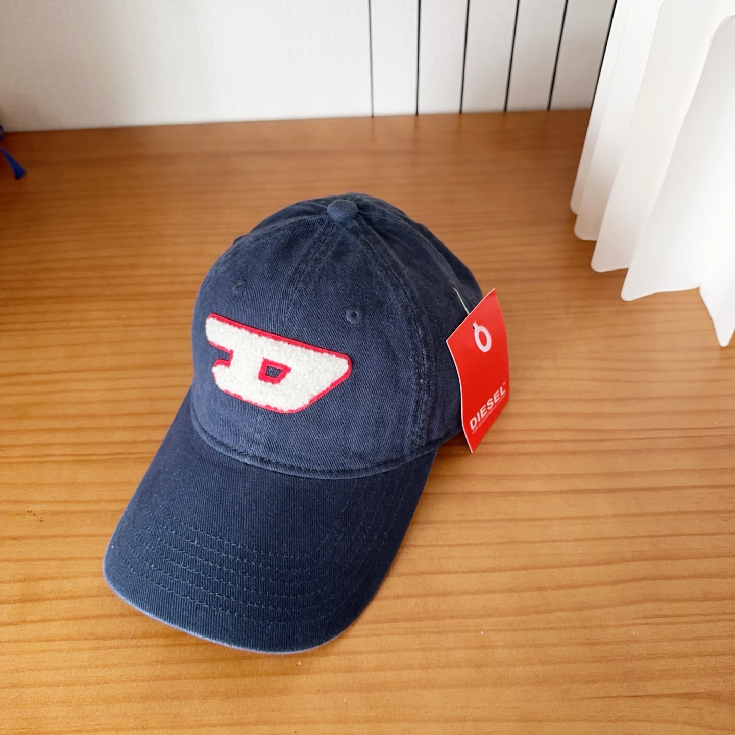 Diesel 迪赛 棒球帽🧢 。棒球帽🧢，出街必备超好搭配，高品质 内标齐全，赶紧入手！