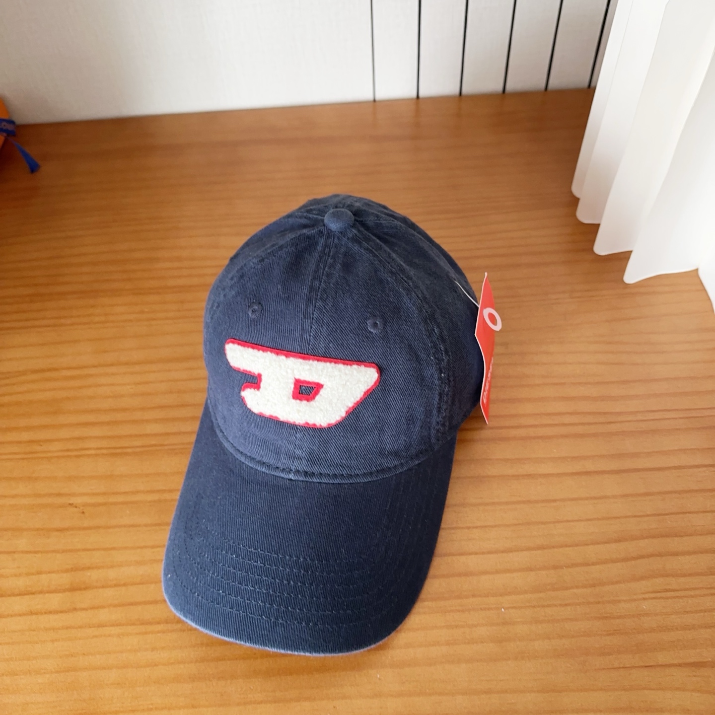 Diesel 迪赛 棒球帽🧢 。棒球帽🧢，出街必备超好搭配，高品质 内标齐全，赶紧入手！