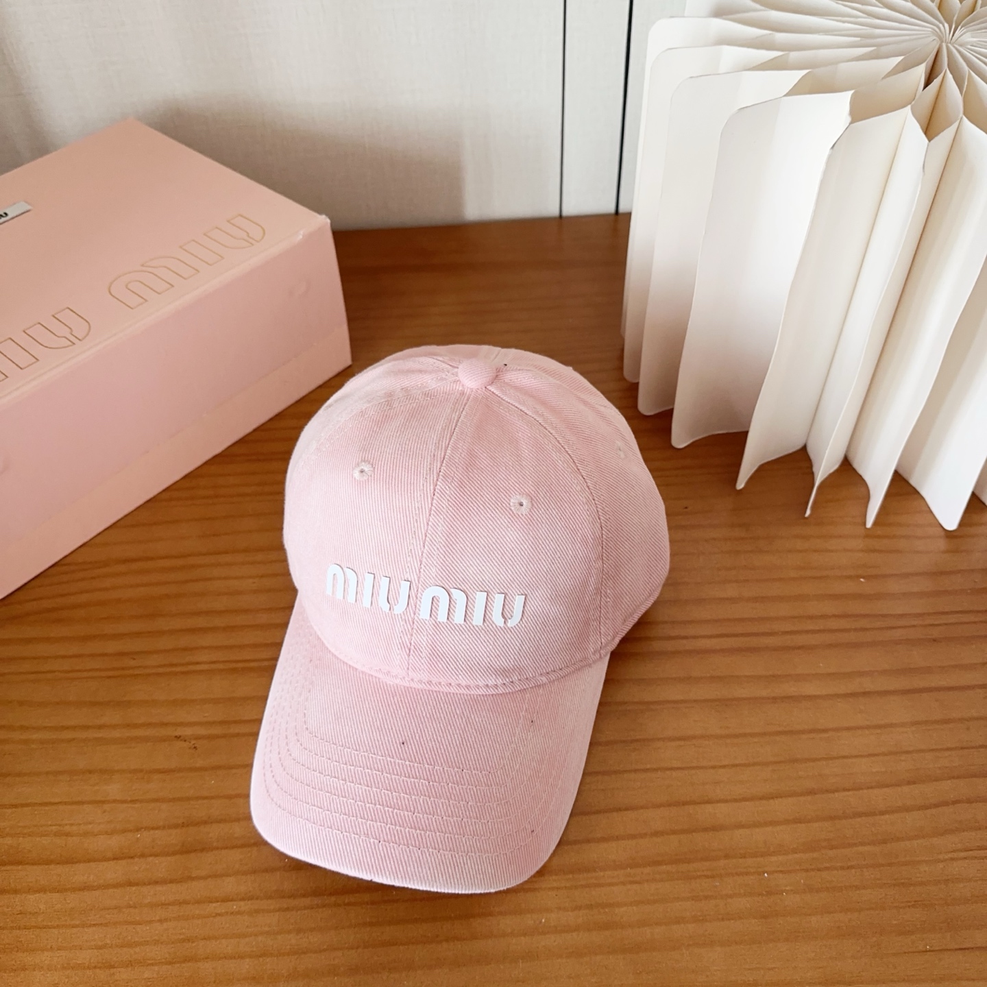 miumiu 缪缪 新款棒球帽，大牌同步，超好搭配，出货！
