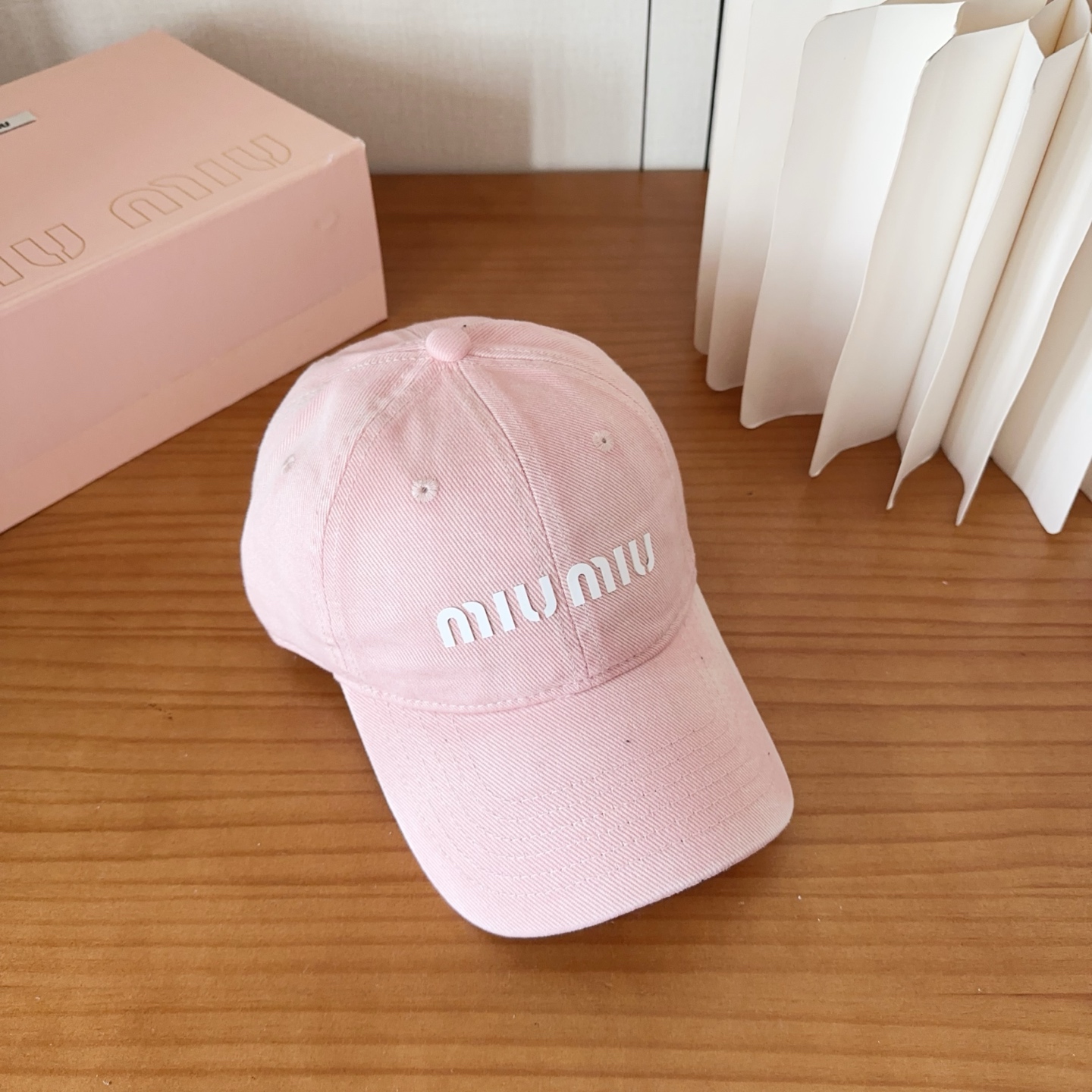 miumiu 缪缪 新款棒球帽，大牌同步，超好搭配，出货！