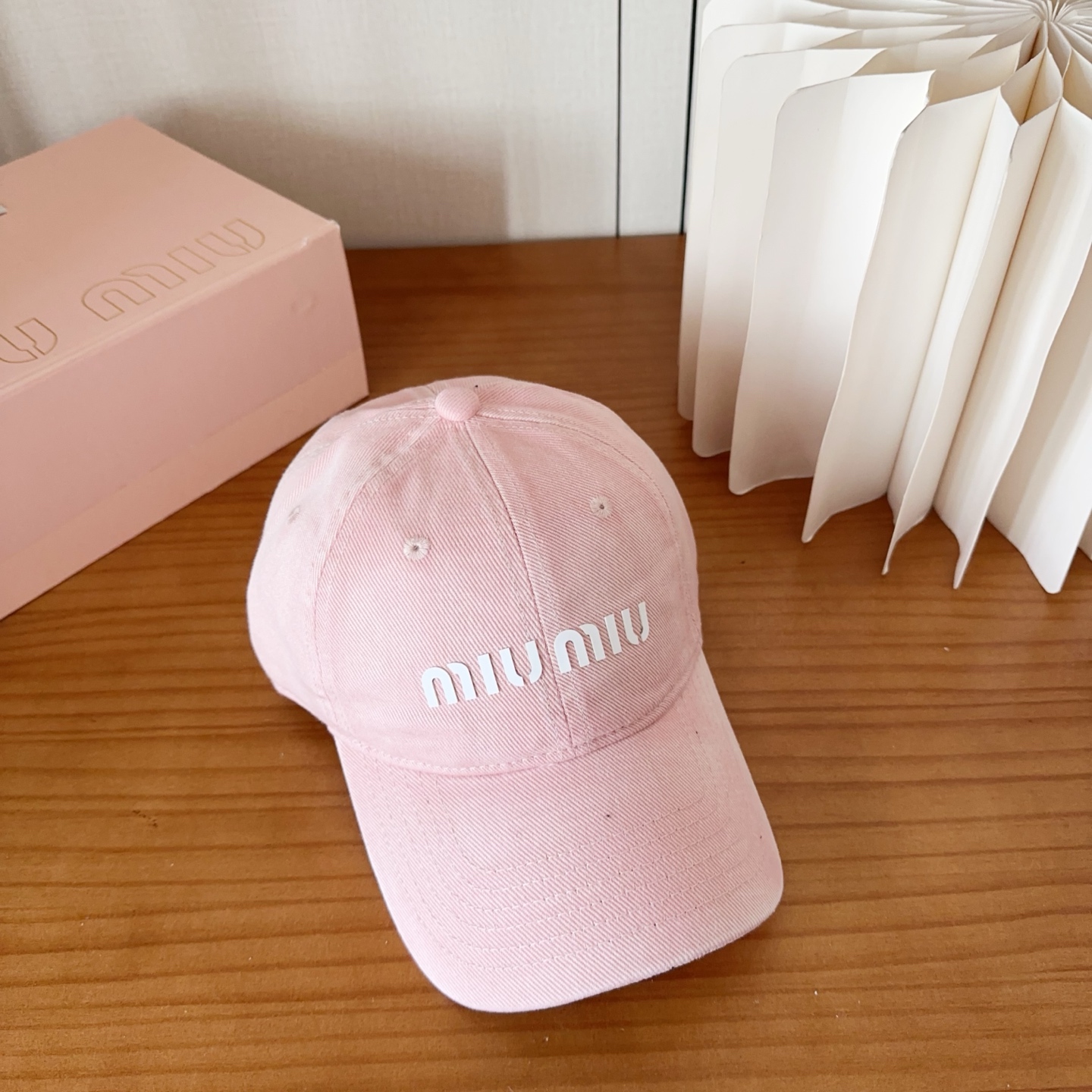 miumiu 缪缪 新款棒球帽，大牌同步，超好搭配，出货！