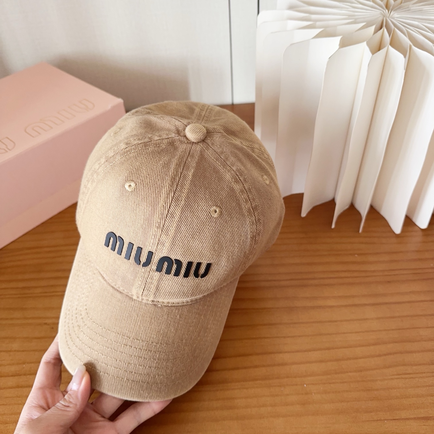 miumiu 缪缪 新款棒球帽，大牌同步，超好搭配，出货！