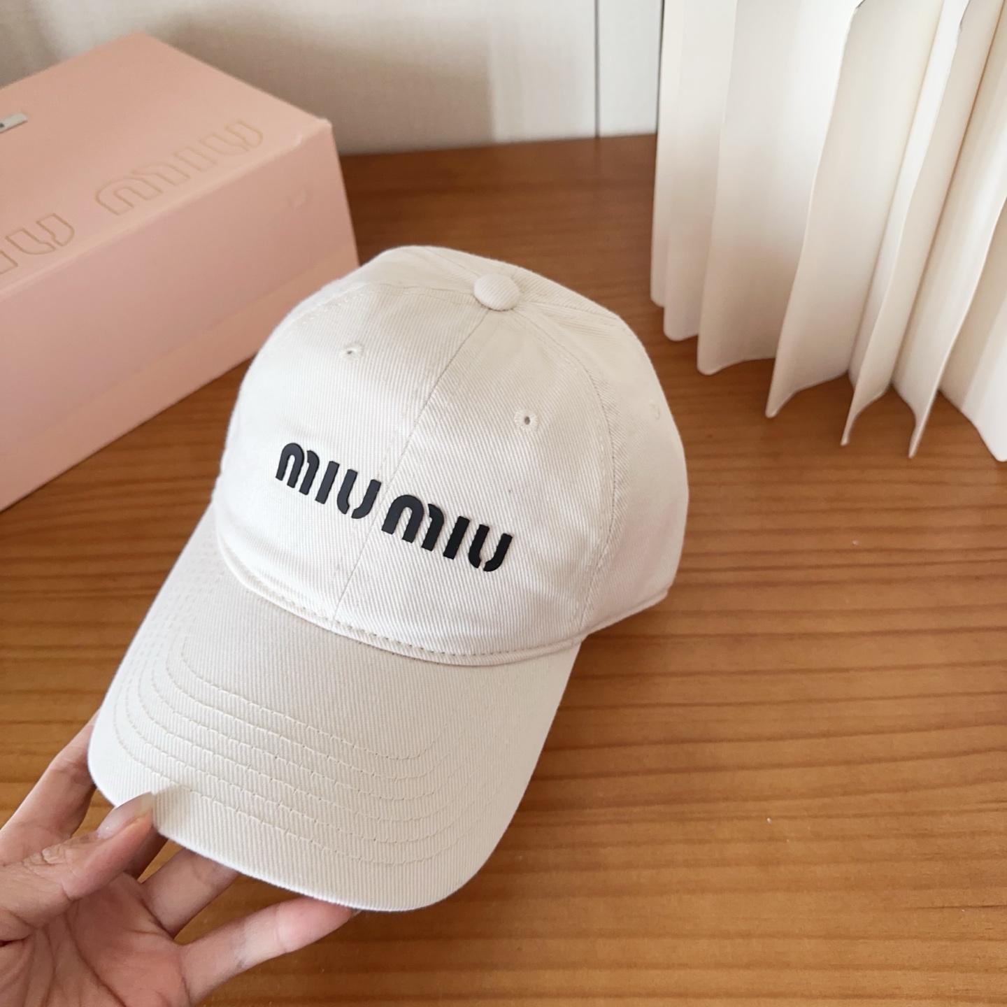 miumiu 缪缪 新款棒球帽，大牌同步，超好搭配，出货！