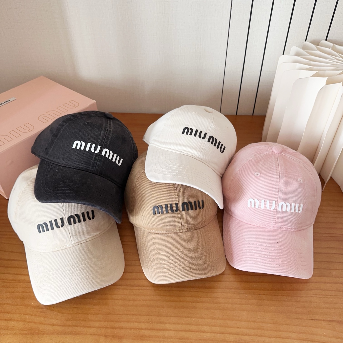 miumiu 缪缪 新款棒球帽，大牌同步，超好搭配，出货！