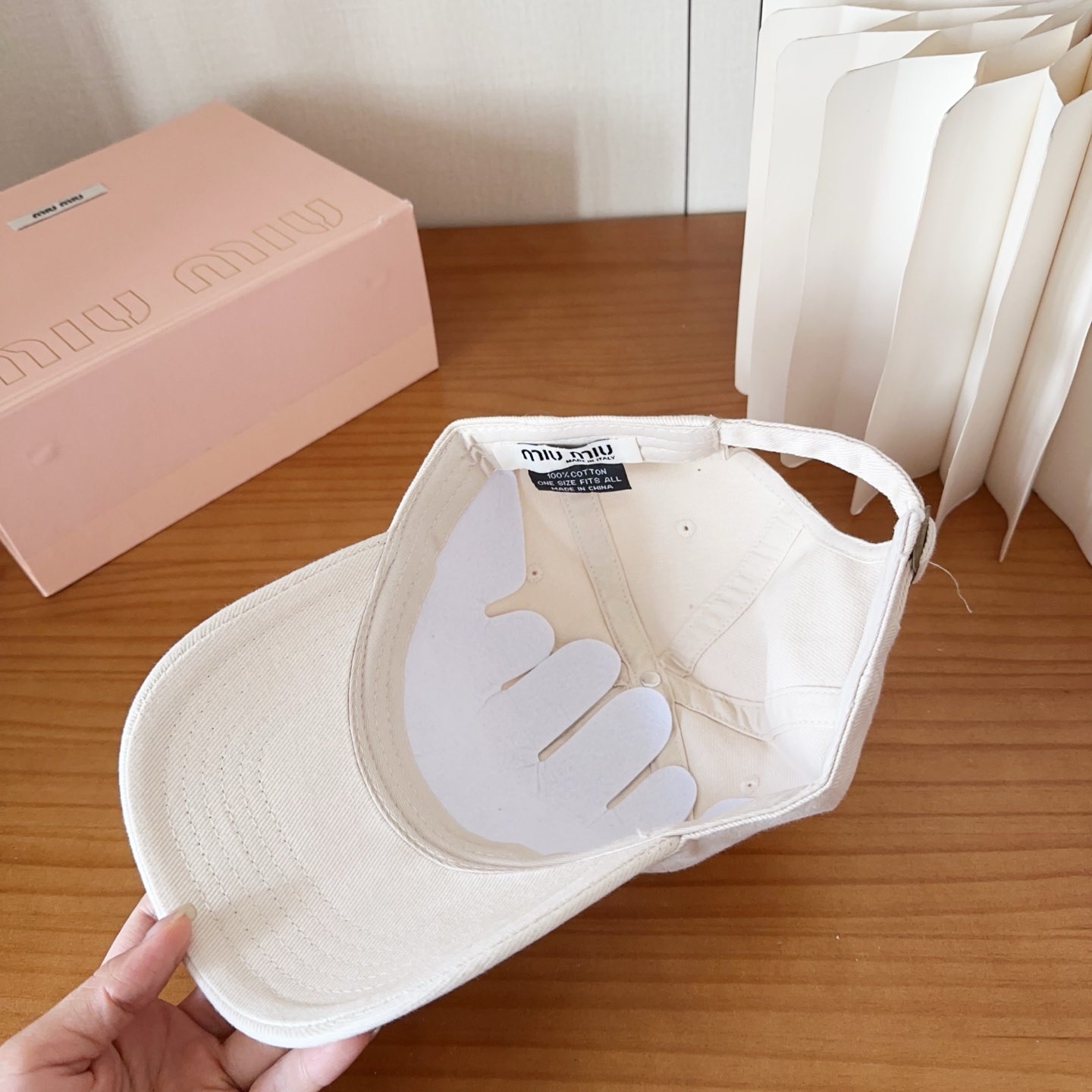 miumiu 缪缪 新款棒球帽，大牌同步，超好搭配，出货！