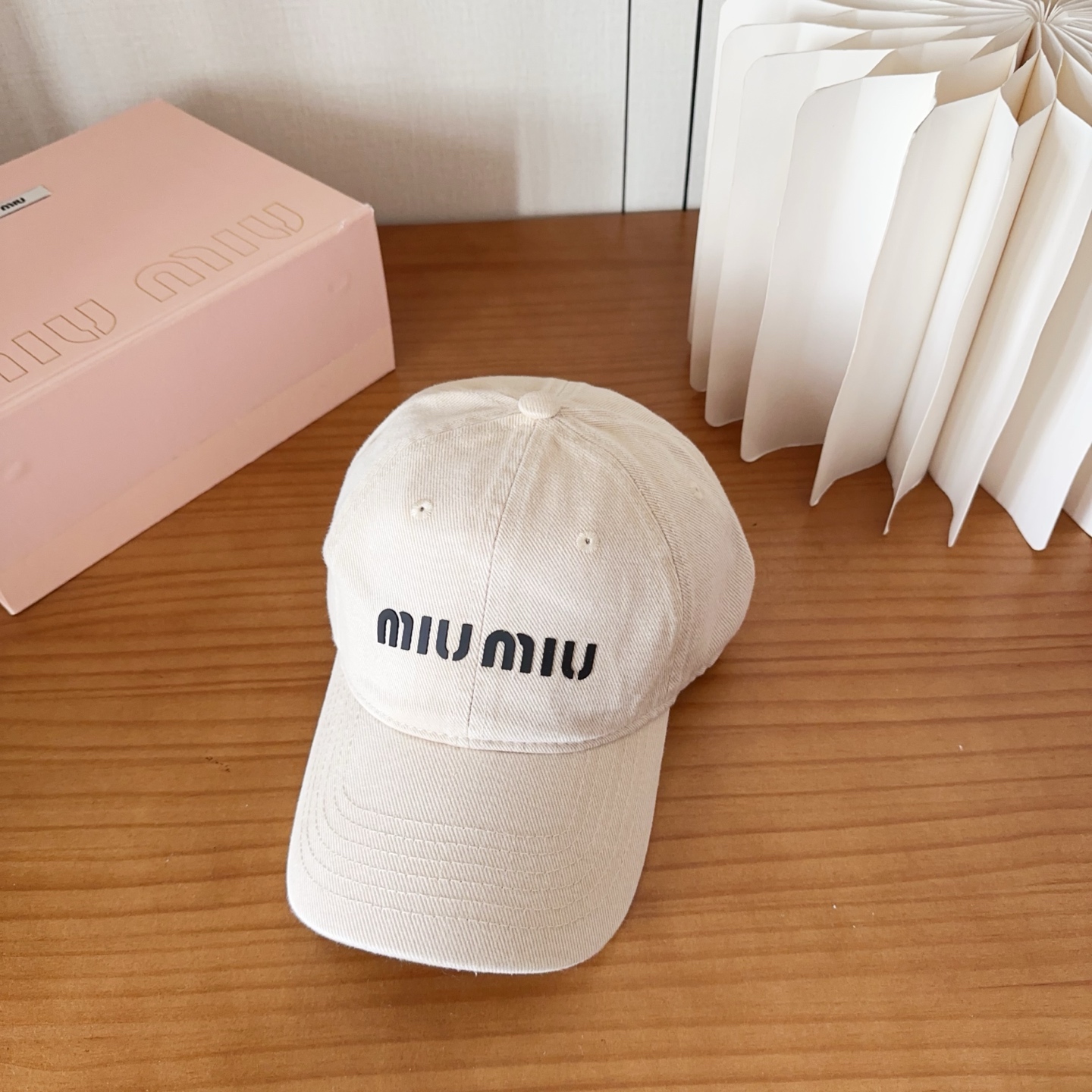 miumiu 缪缪 新款棒球帽，大牌同步，超好搭配，出货！