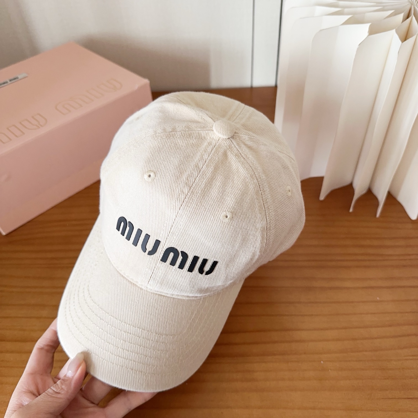 miumiu 缪缪 新款棒球帽，大牌同步，超好搭配，出货！