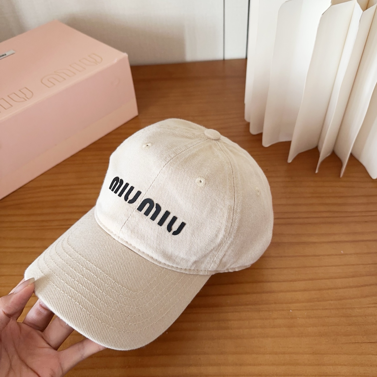 miumiu 缪缪 新款棒球帽，大牌同步，超好搭配，出货！