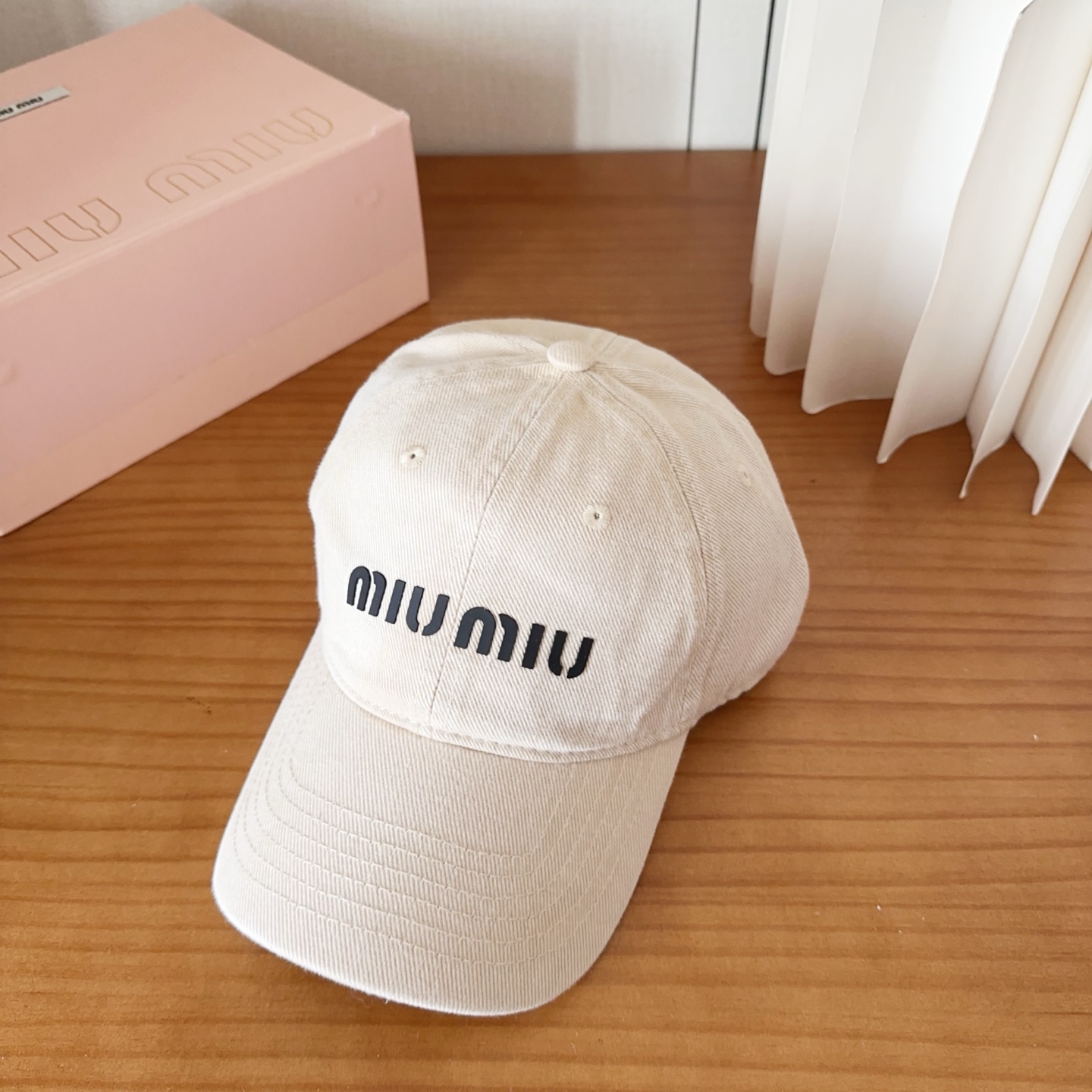 miumiu 缪缪 新款棒球帽，大牌同步，超好搭配，出货！