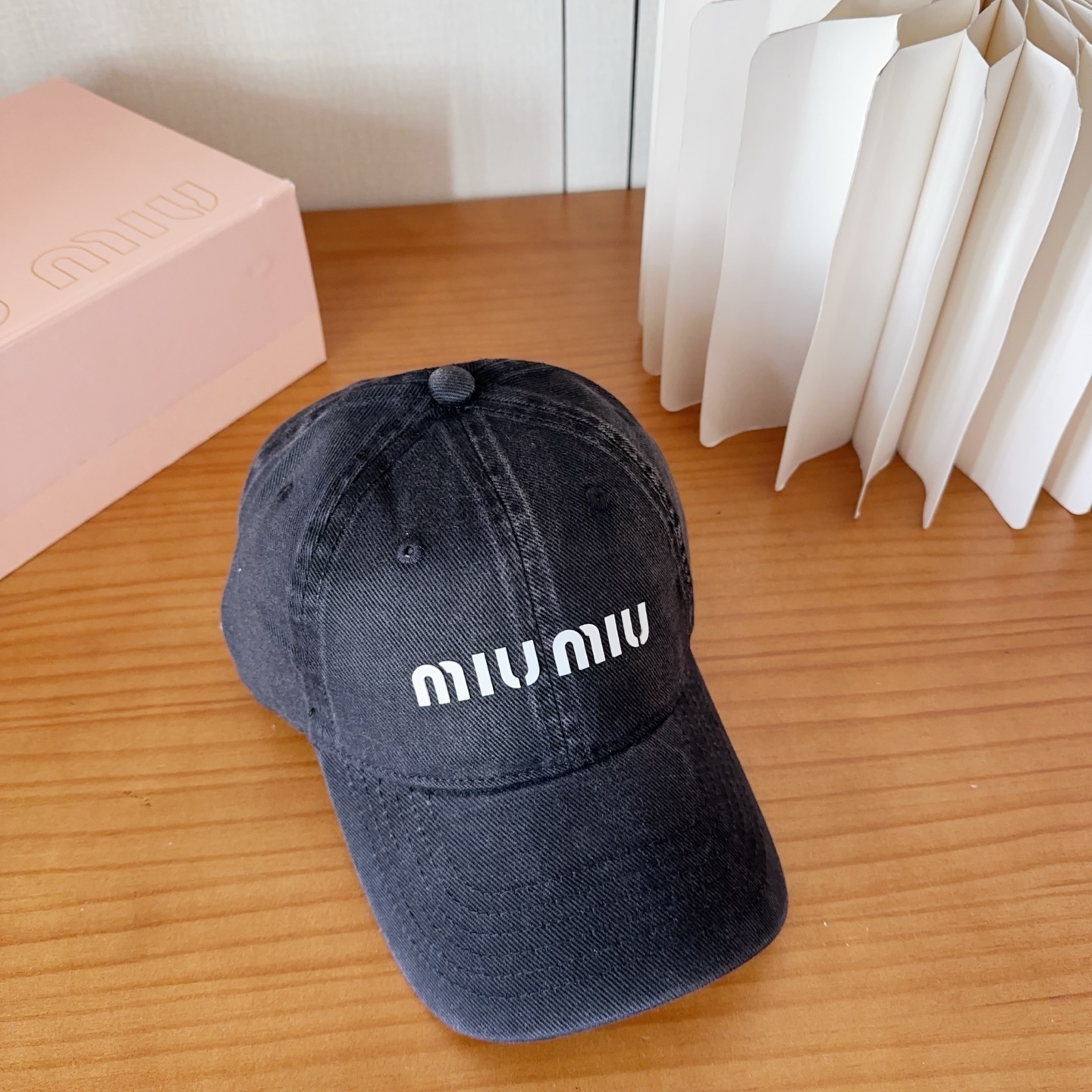 miumiu 缪缪 新款棒球帽，大牌同步，超好搭配，出货！