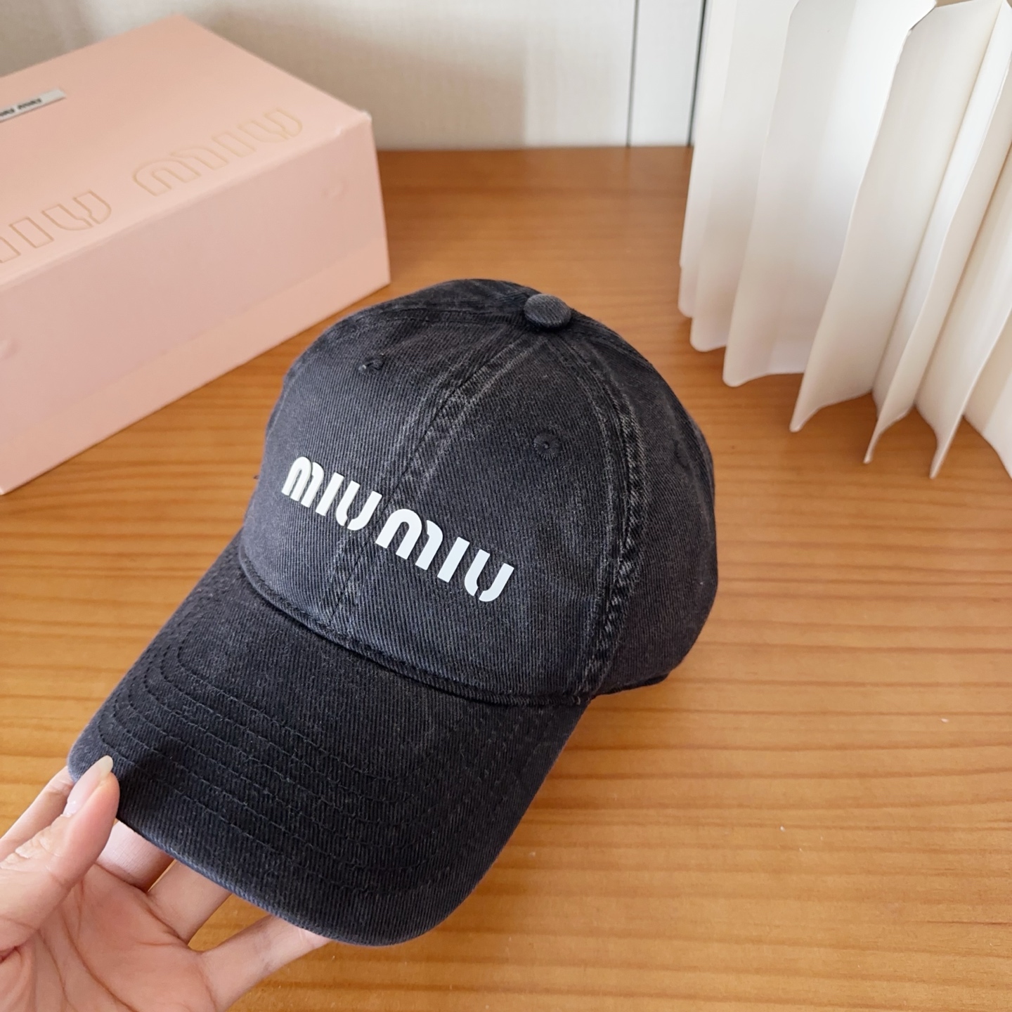 miumiu 缪缪 新款棒球帽，大牌同步，超好搭配，出货！