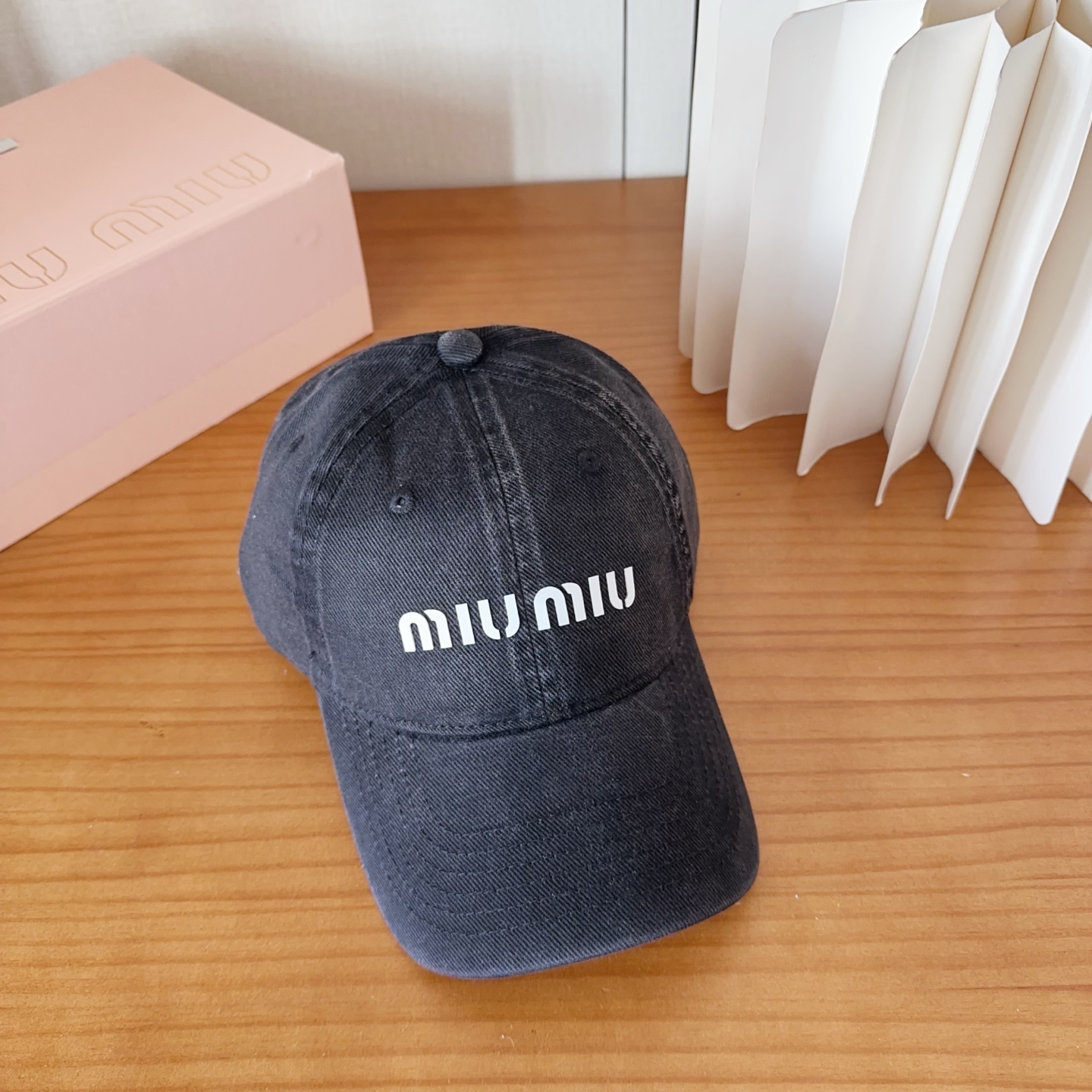 miumiu 缪缪 新款棒球帽，大牌同步，超好搭配，出货！
