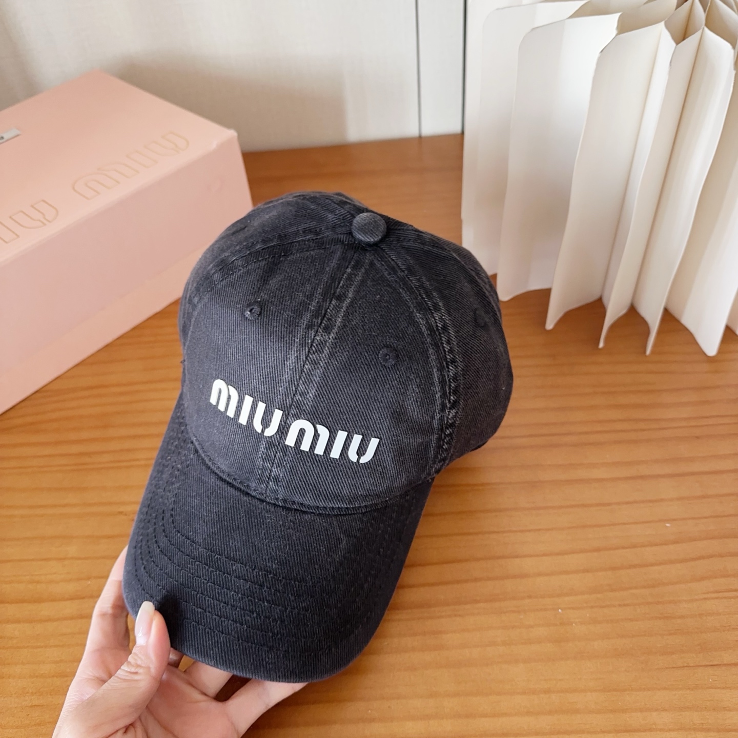 miumiu 缪缪 新款棒球帽，大牌同步，超好搭配，出货！