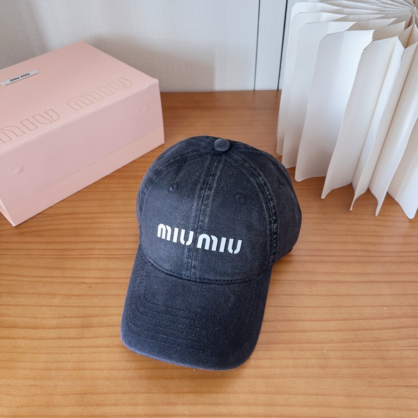 miumiu 缪缪 新款棒球帽，大牌同步，超好搭配，出货！