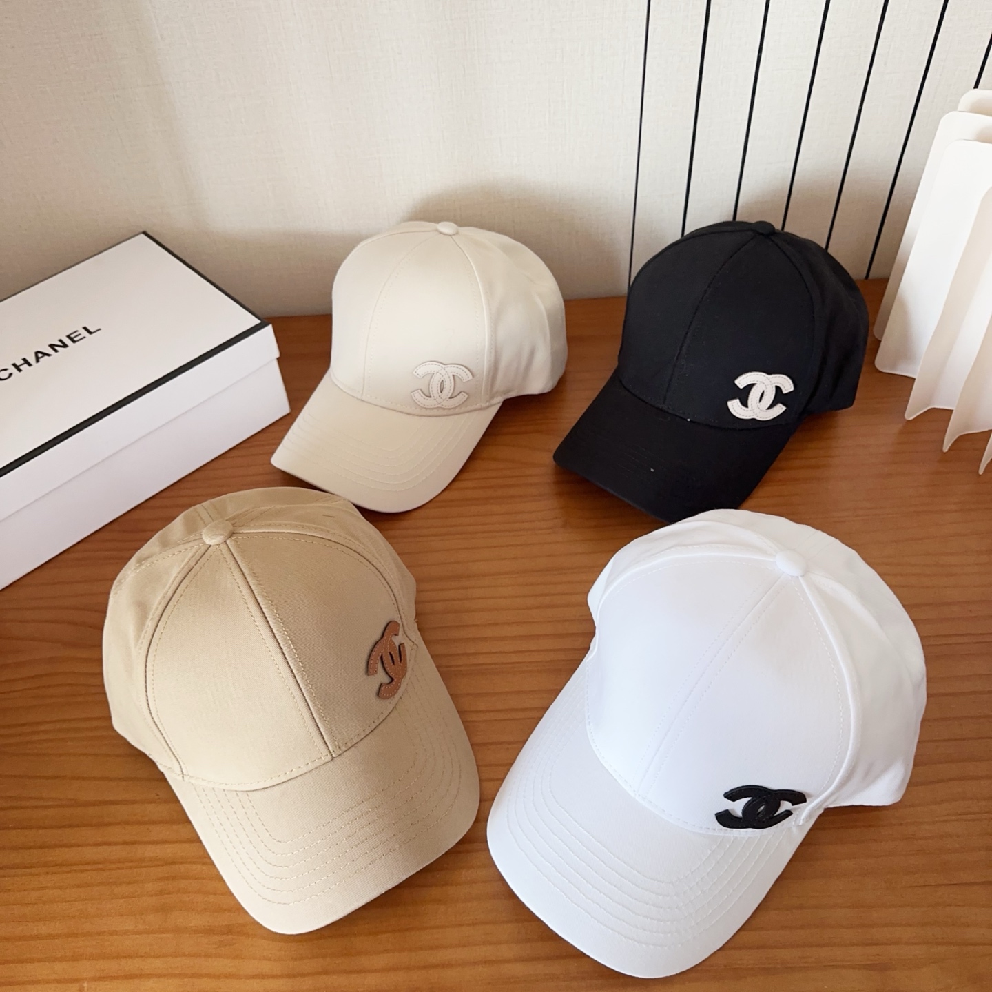 香奈儿新款经典休闲潮流款 上架简约棒球帽🧢日韩风格，随便搭配都超好看！出门旅游，绝对要入手的一款