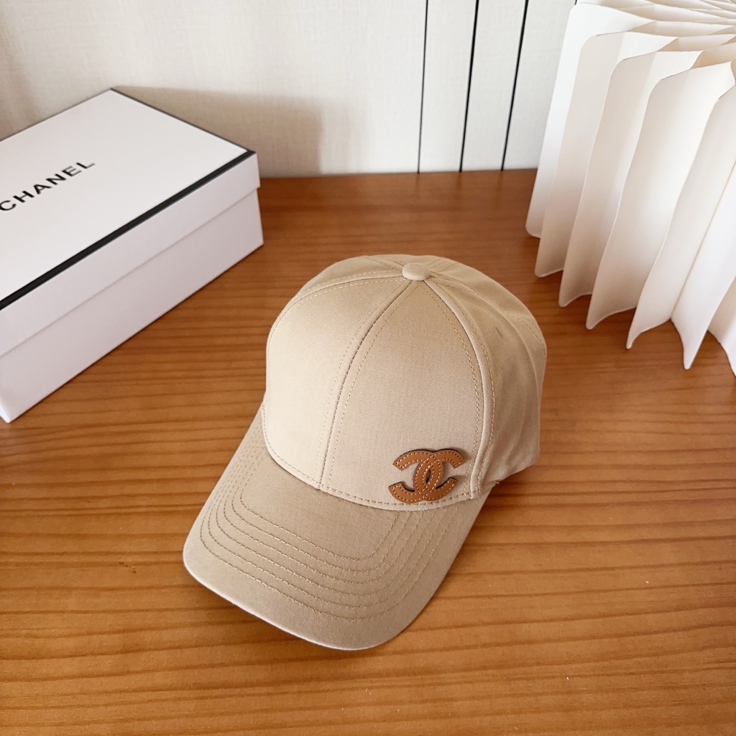 香奈儿新款经典休闲潮流款 上架简约棒球帽🧢日韩风格，随便搭配都超好看！出门旅游，绝对要入手的一款