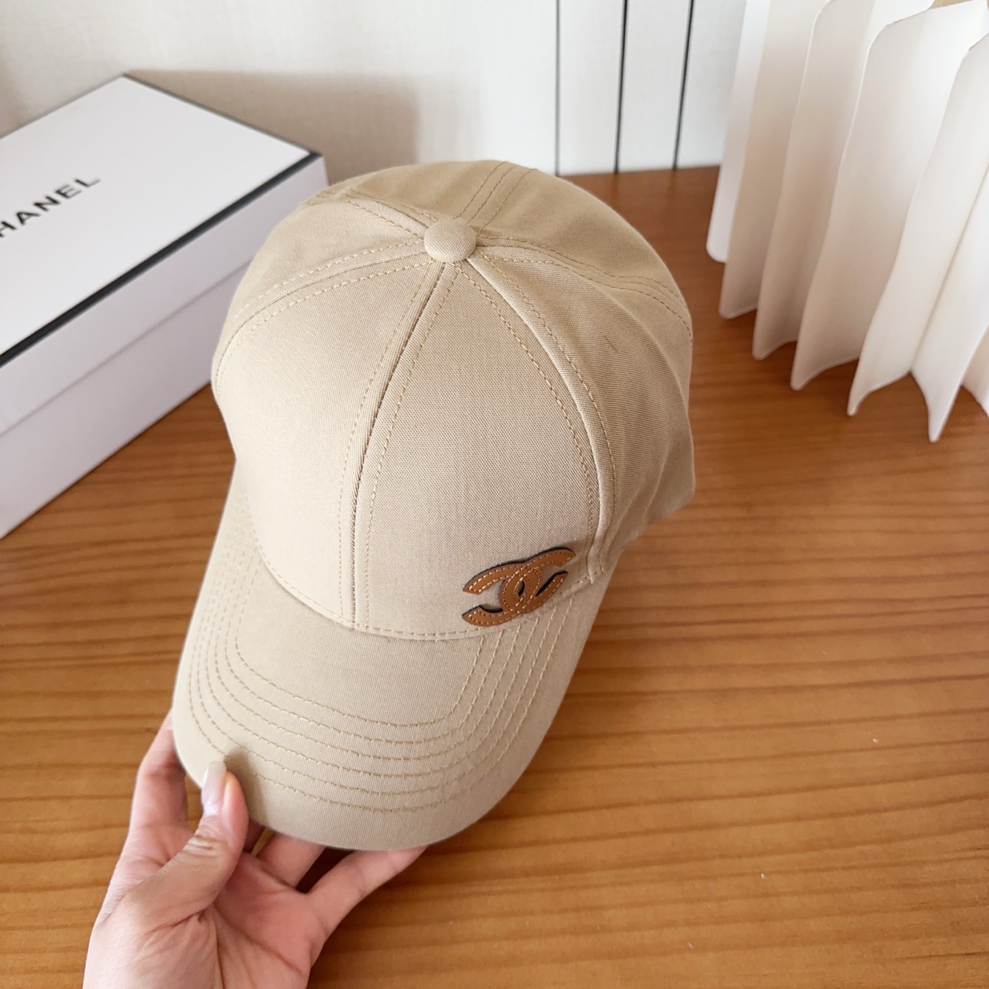 香奈儿新款经典休闲潮流款 上架简约棒球帽🧢日韩风格，随便搭配都超好看！出门旅游，绝对要入手的一款