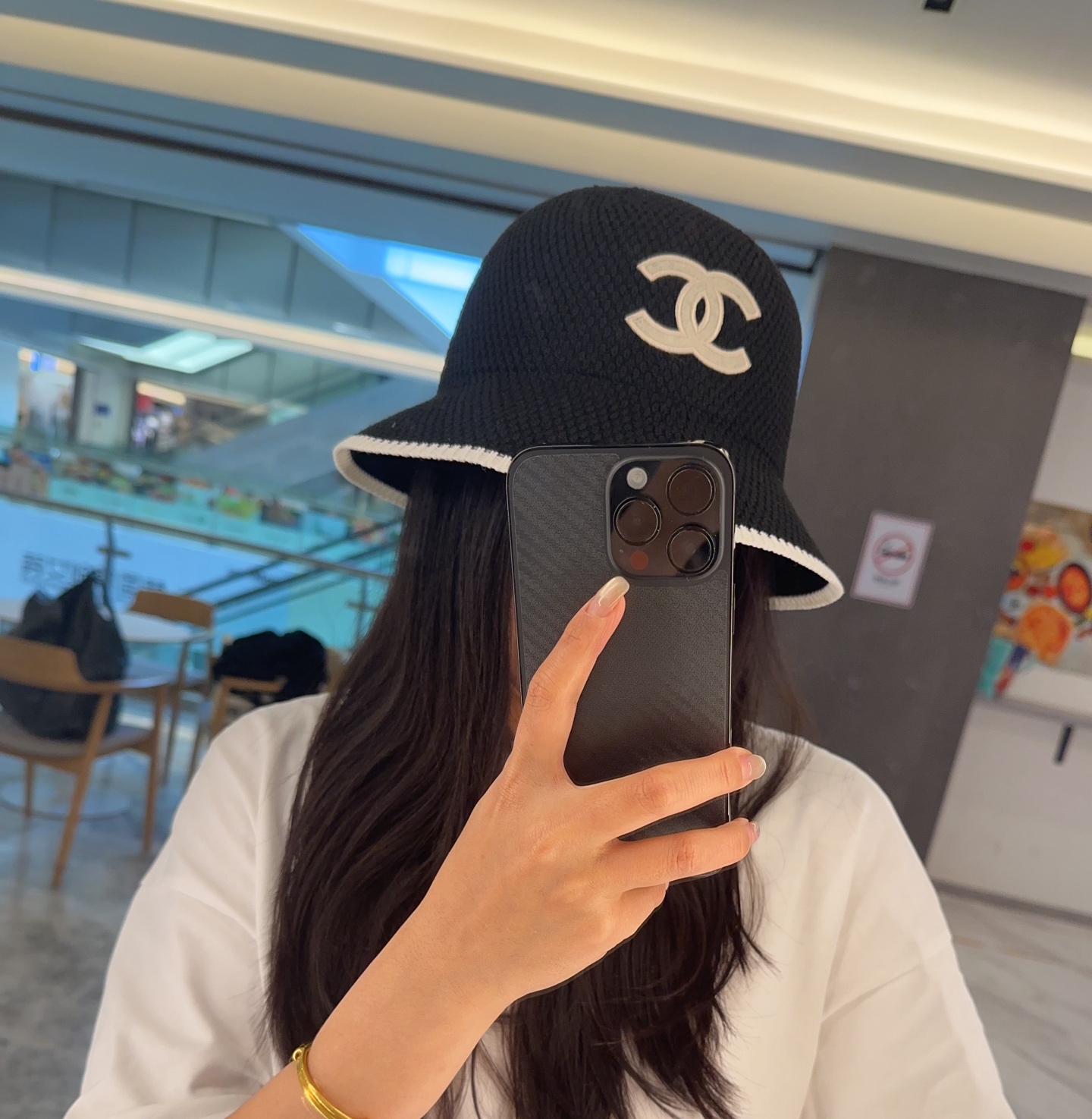 Chanel 渔夫帽 让兼顾时尚和遮阳的简约桶帽出游拍照📷拗造型必备敲显脸小