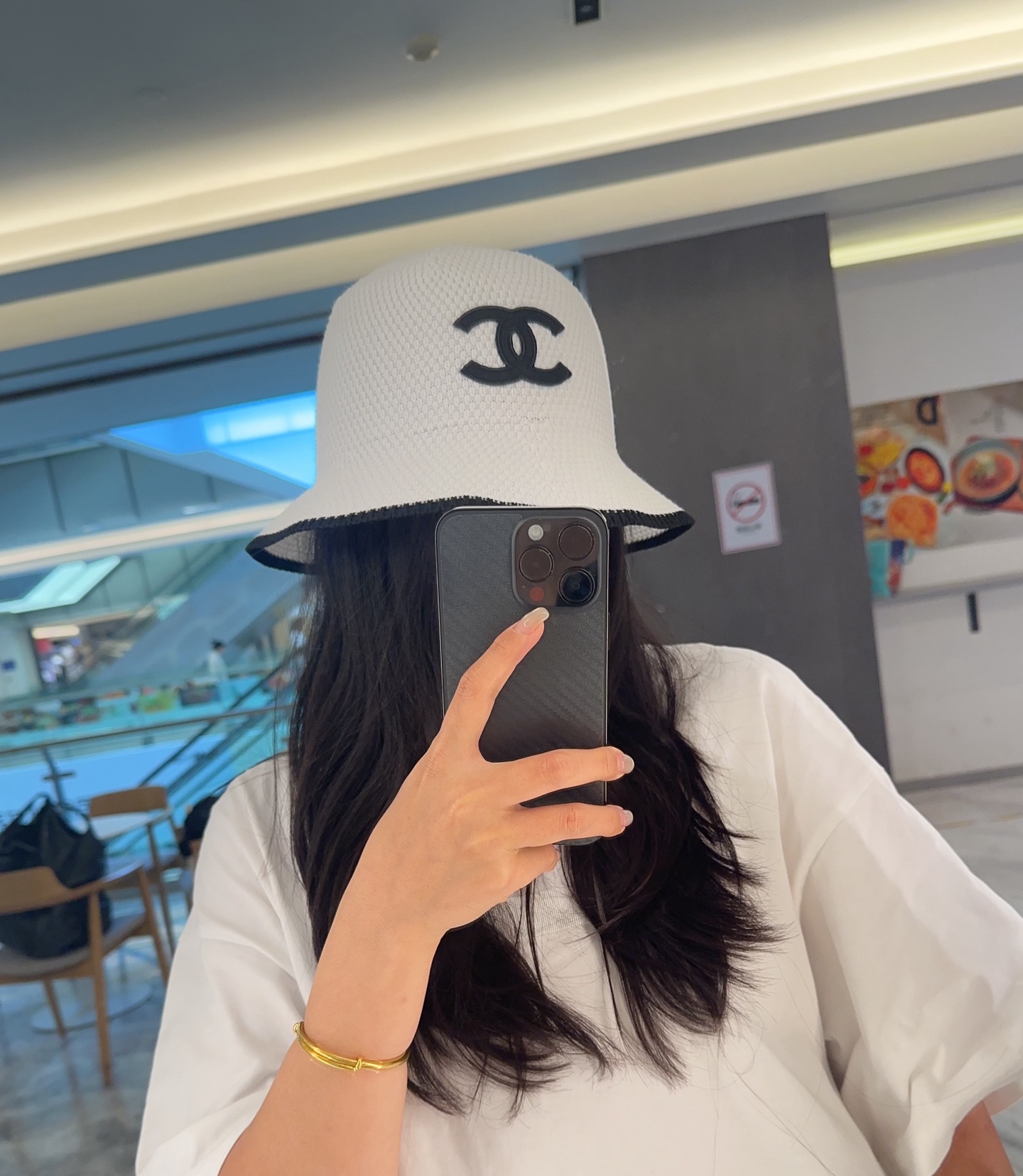 Chanel 渔夫帽 让兼顾时尚和遮阳的简约桶帽出游拍照📷拗造型必备敲显脸小