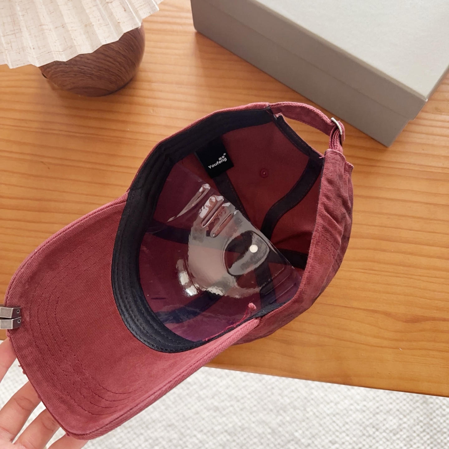 Balencia*a 巴黎世家刺绣字母新款棒球帽现货秒发🧢简约时尚超级无敌好看的帽子！情侣款！