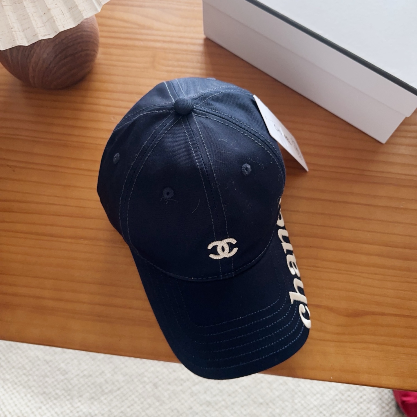 香奈儿新款经典休闲潮流款 上架简约棒球帽🧢日韩风格，随便搭配都超好看！出门旅游，绝对要入手的一款