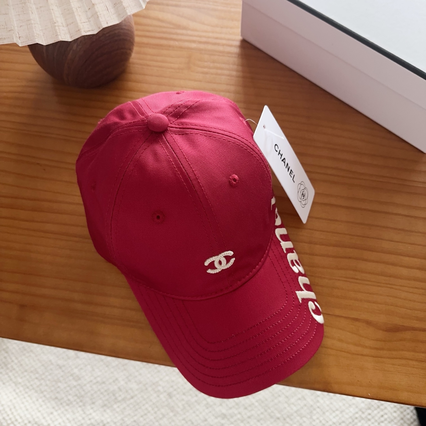 香奈儿新款经典休闲潮流款 上架简约棒球帽🧢日韩风格，随便搭配都超好看！出门旅游，绝对要入手的一款