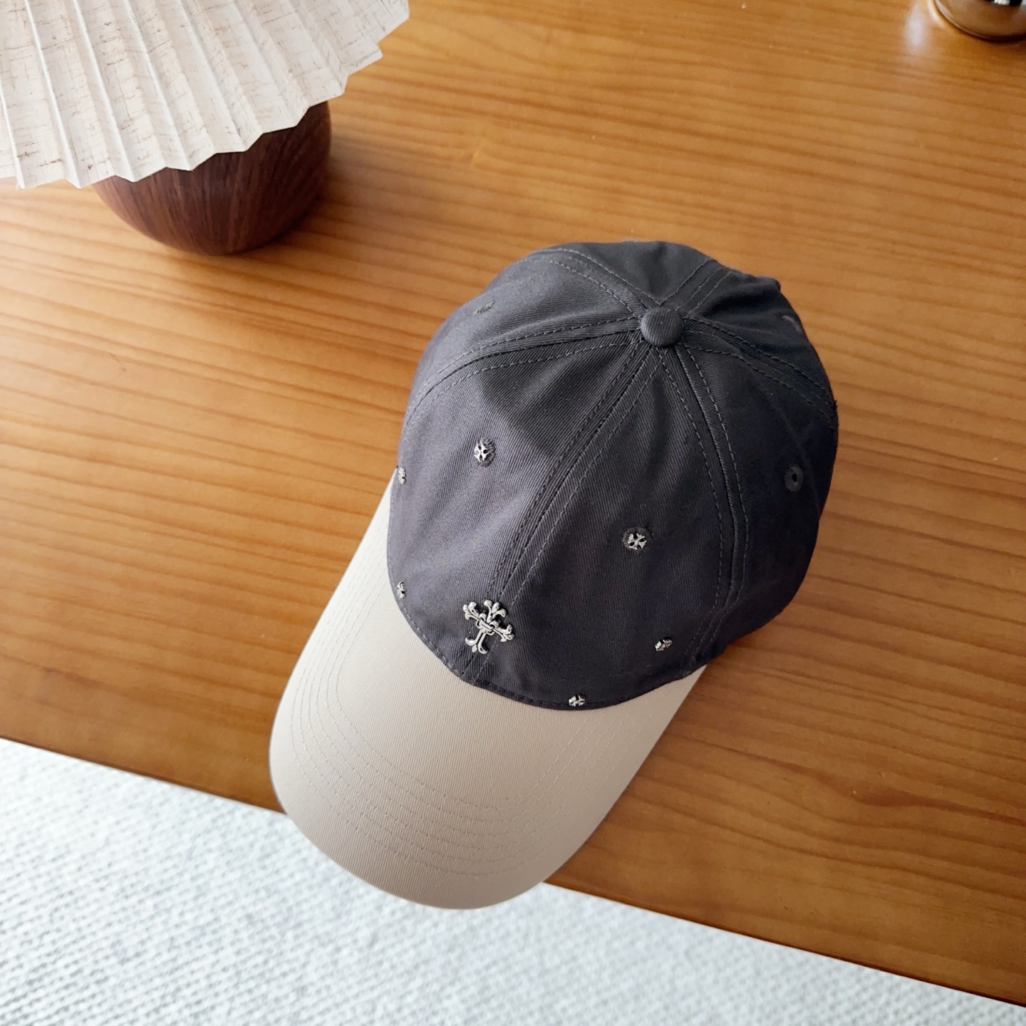 Chrome Hearts 克罗心💓早春韩版时尚复古做旧破洞帽子磨损设计百搭棒球帽鸭舌帽