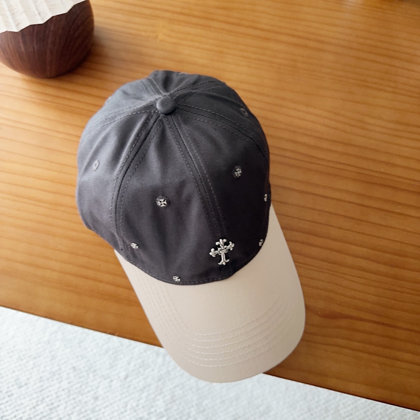 Chrome Hearts 克罗心💓早春韩版时尚复古做旧破洞帽子磨损设计百搭棒球帽鸭舌帽