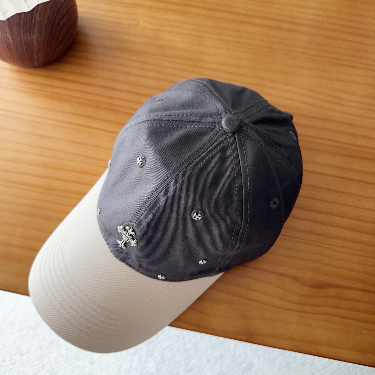 Chrome Hearts 克罗心💓早春韩版时尚复古做旧破洞帽子磨损设计百搭棒球帽鸭舌帽