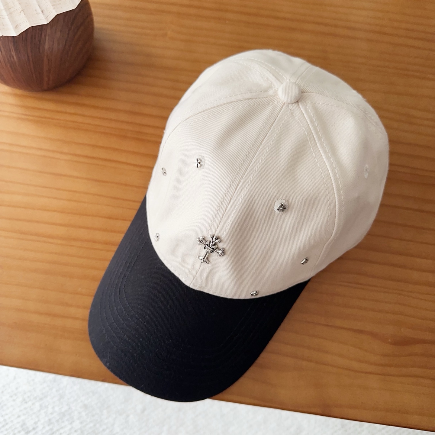 Chrome Hearts 克罗心💓早春韩版时尚复古做旧破洞帽子磨损设计百搭棒球帽鸭舌帽