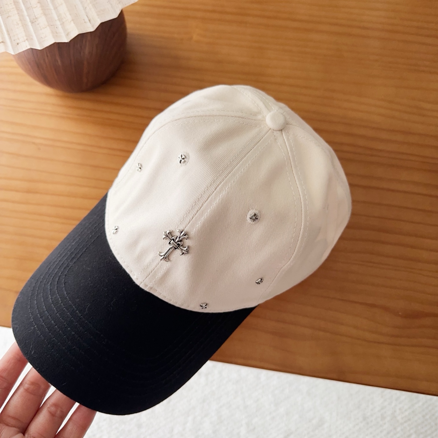Chrome Hearts 克罗心💓早春韩版时尚复古做旧破洞帽子磨损设计百搭棒球帽鸭舌帽