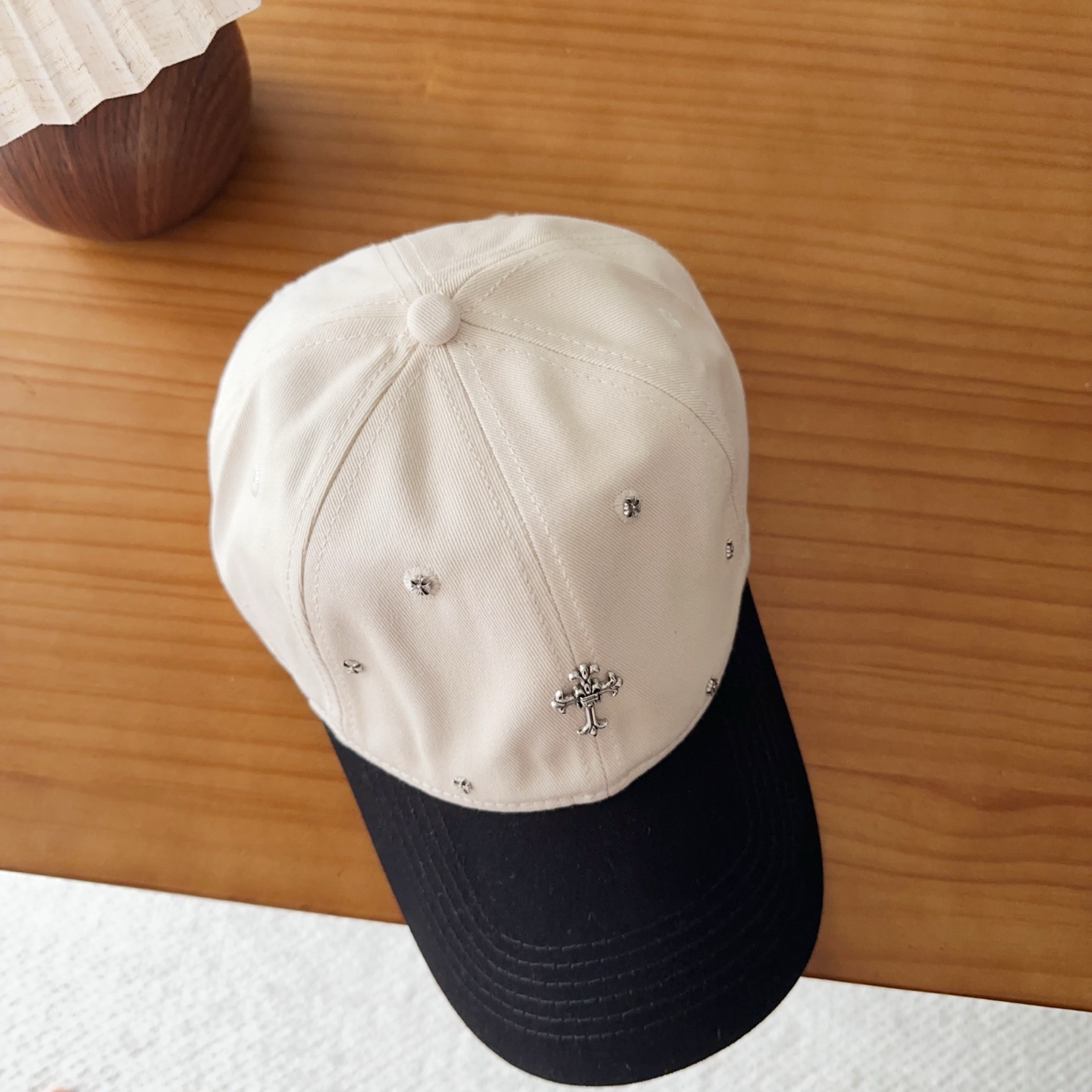 Chrome Hearts 克罗心💓早春韩版时尚复古做旧破洞帽子磨损设计百搭棒球帽鸭舌帽