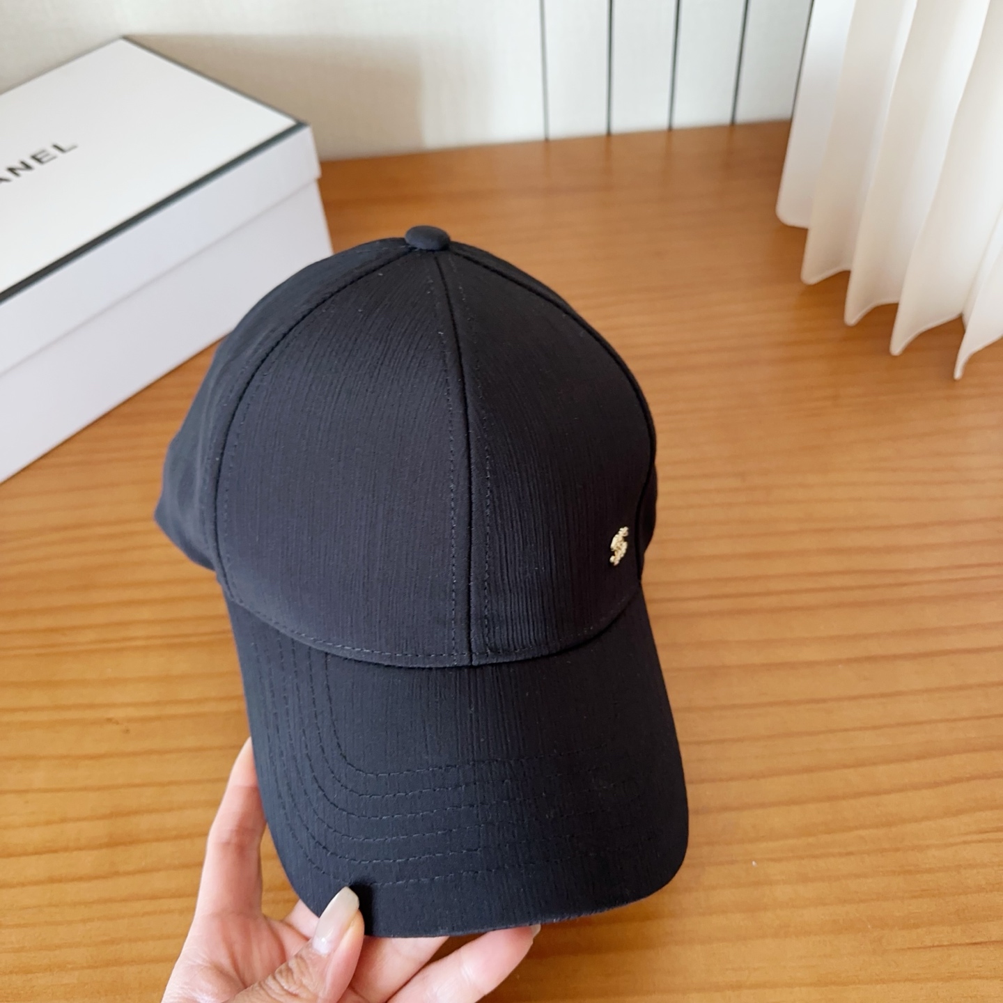 香奈儿新款经典休闲潮流款 上架简约棒球帽🧢日韩风格，随便搭配都超好看！出门旅游，绝对要入手的一款