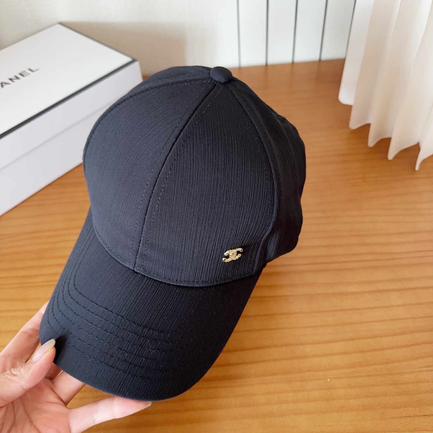 香奈儿新款经典休闲潮流款 上架简约棒球帽🧢日韩风格，随便搭配都超好看！出门旅游，绝对要入手的一款