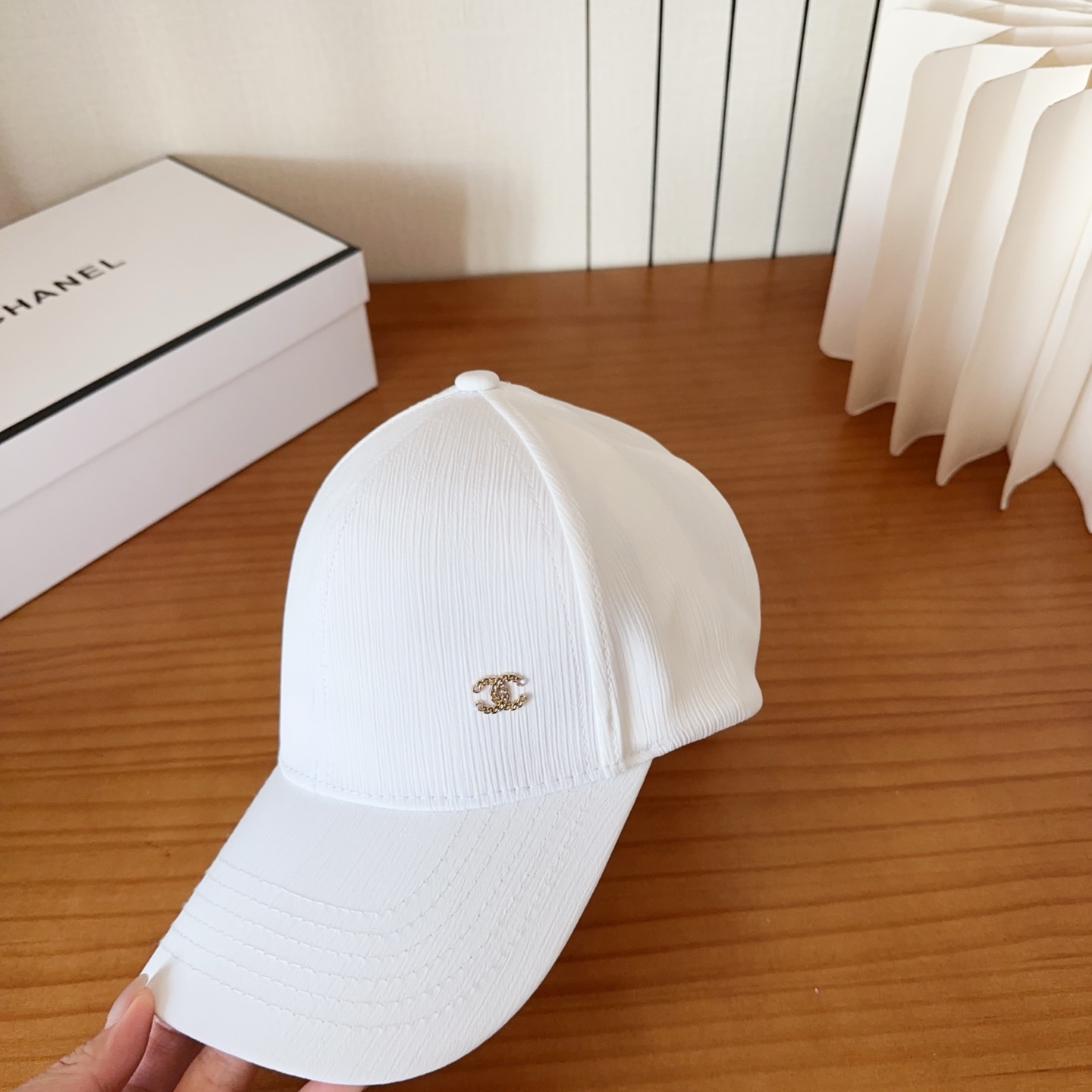 香奈儿新款经典休闲潮流款 上架简约棒球帽🧢日韩风格，随便搭配都超好看！出门旅游，绝对要入手的一款
