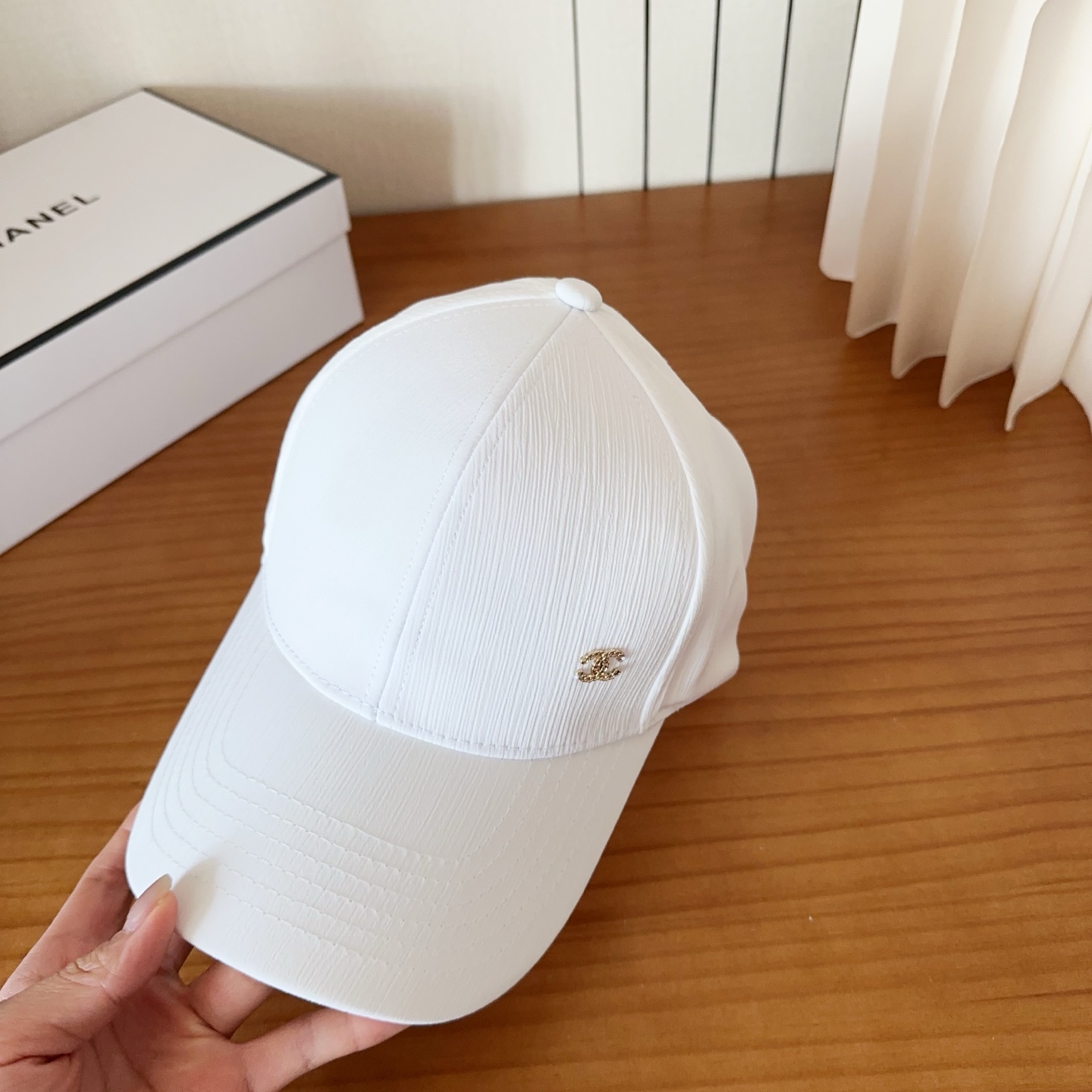 香奈儿新款经典休闲潮流款 上架简约棒球帽🧢日韩风格，随便搭配都超好看！出门旅游，绝对要入手的一款