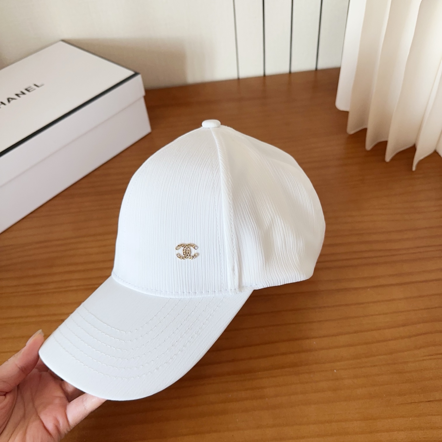 香奈儿新款经典休闲潮流款 上架简约棒球帽🧢日韩风格，随便搭配都超好看！出门旅游，绝对要入手的一款
