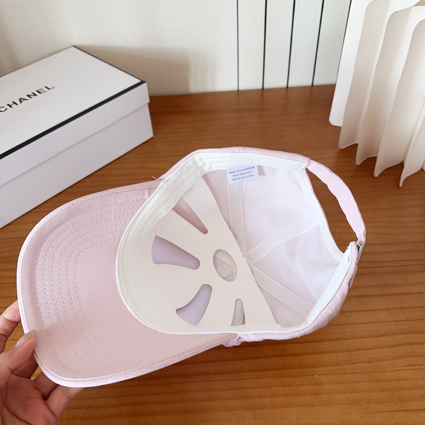 香奈儿新款经典休闲潮流款 上架简约棒球帽🧢日韩风格，随便搭配都超好看！出门旅游，绝对要入手的一款