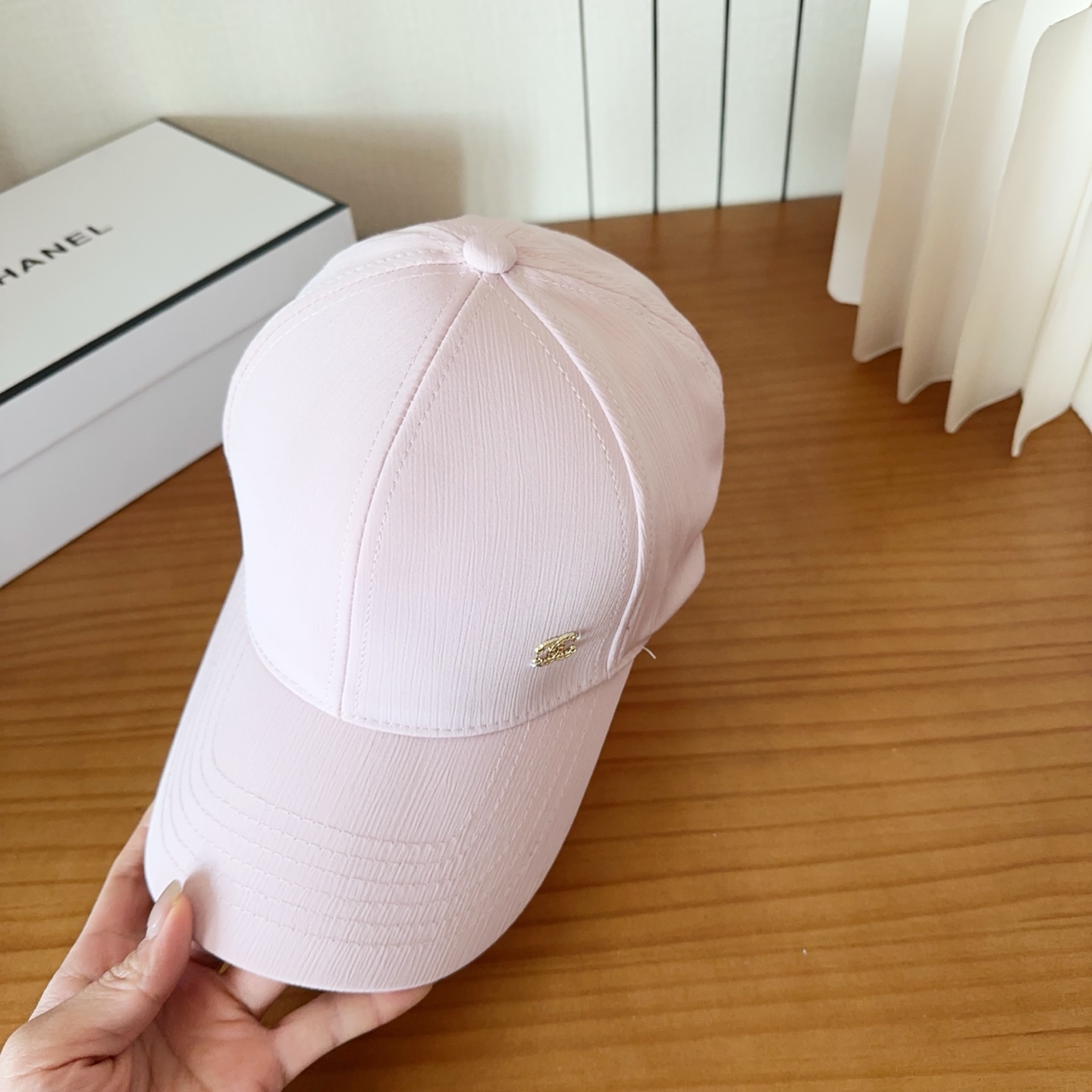 香奈儿新款经典休闲潮流款 上架简约棒球帽🧢日韩风格，随便搭配都超好看！出门旅游，绝对要入手的一款