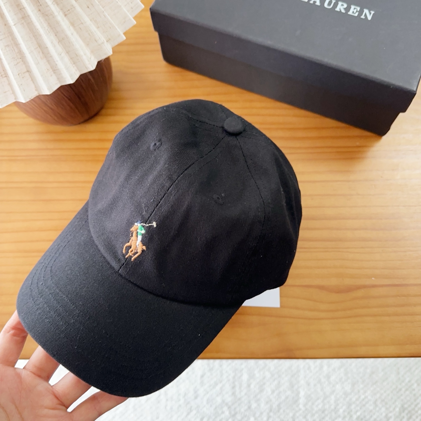 保罗 POLO经典刺棒球帽，太阳帽，4D刺绣，精工细做缝制而成！休闲时尚 郊外运动，假日外出少不了的必备