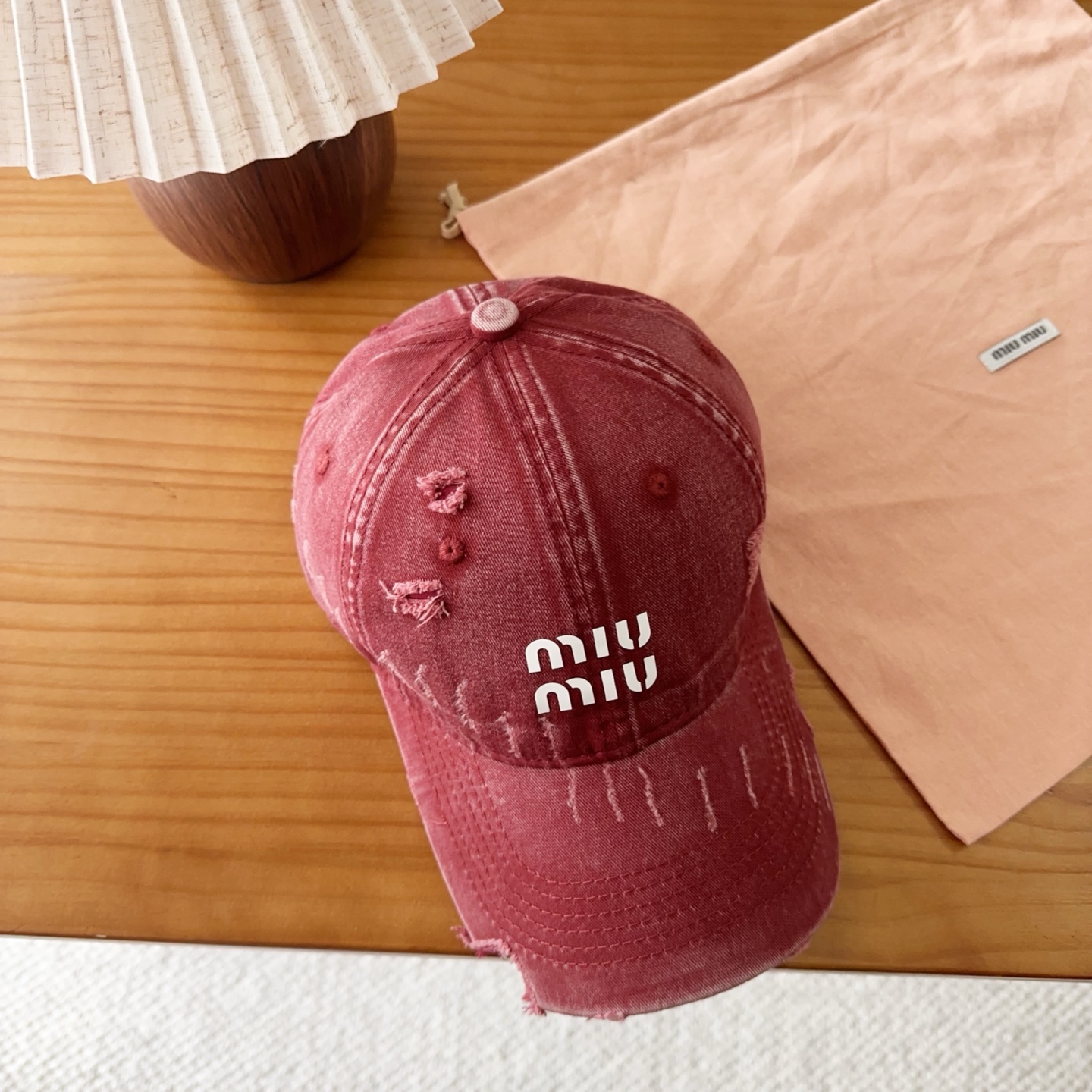 miumiu 缪缪秋冬新品棒球帽 原单正品开模订制，原版做工细致质量超赞！