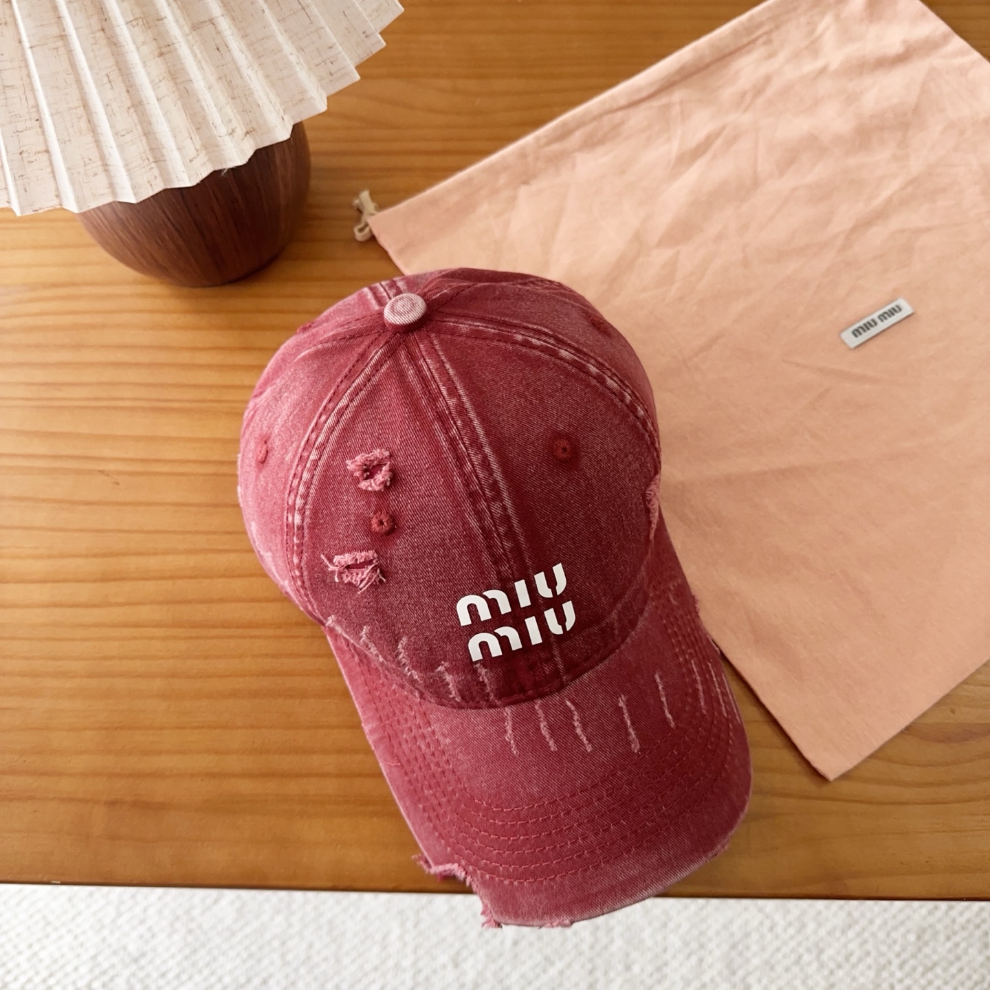 miumiu 缪缪秋冬新品棒球帽 原单正品开模订制，原版做工细致质量超赞！