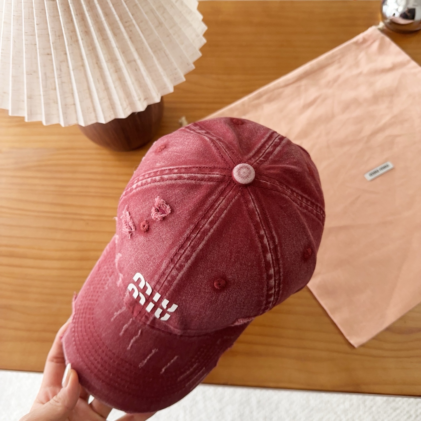 miumiu 缪缪秋冬新品棒球帽 原单正品开模订制，原版做工细致质量超赞！