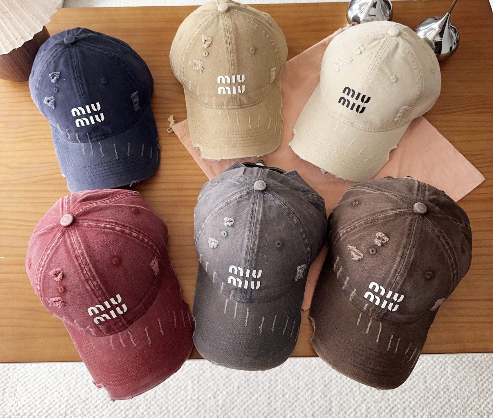 miumiu 缪缪春季新品棒球帽 原单正品开模订制，原版做工细致质量超赞！